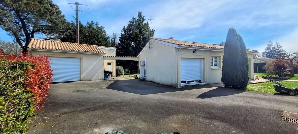 Maison à SAINT-DENIS-DE-PILE