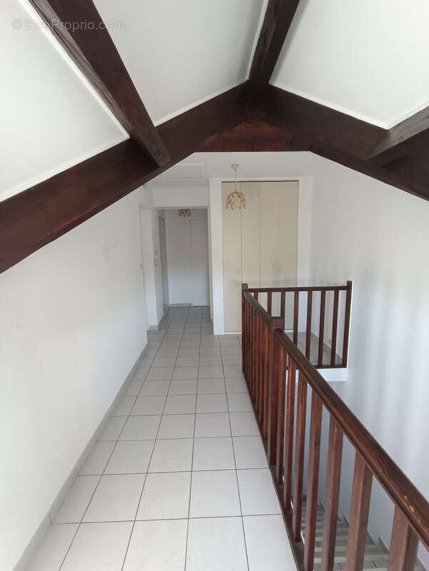 Appartement à LARDY