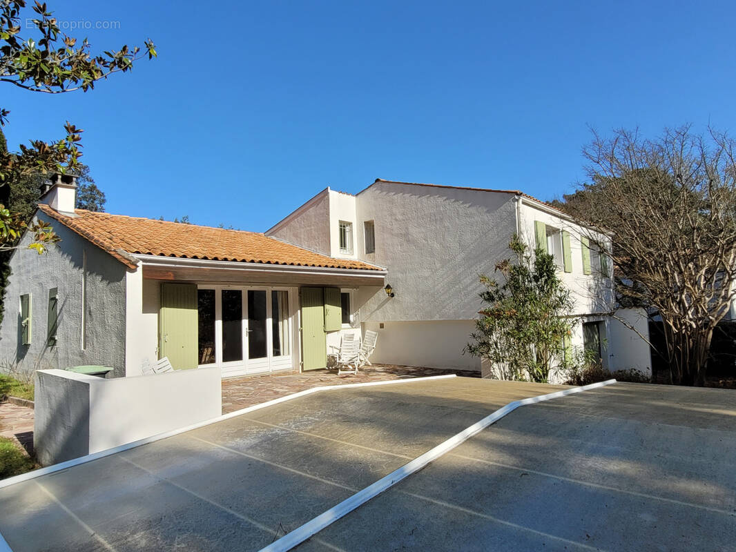 Maison à LES MATHES