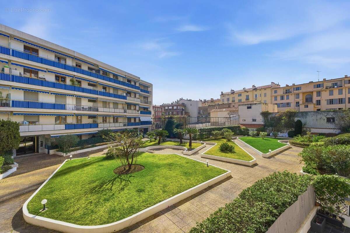 Appartement à BEAULIEU-SUR-MER
