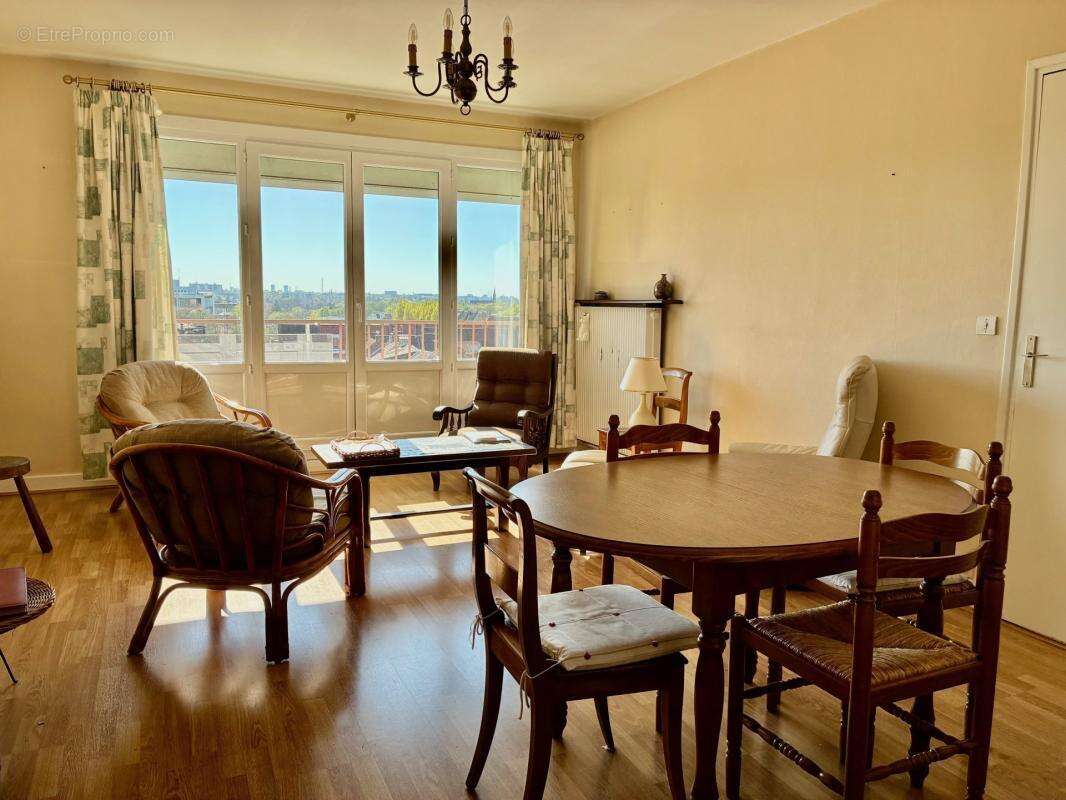 Appartement à CROIX