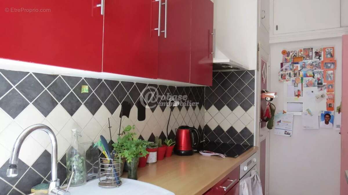 Appartement à MARSEILLE-3E