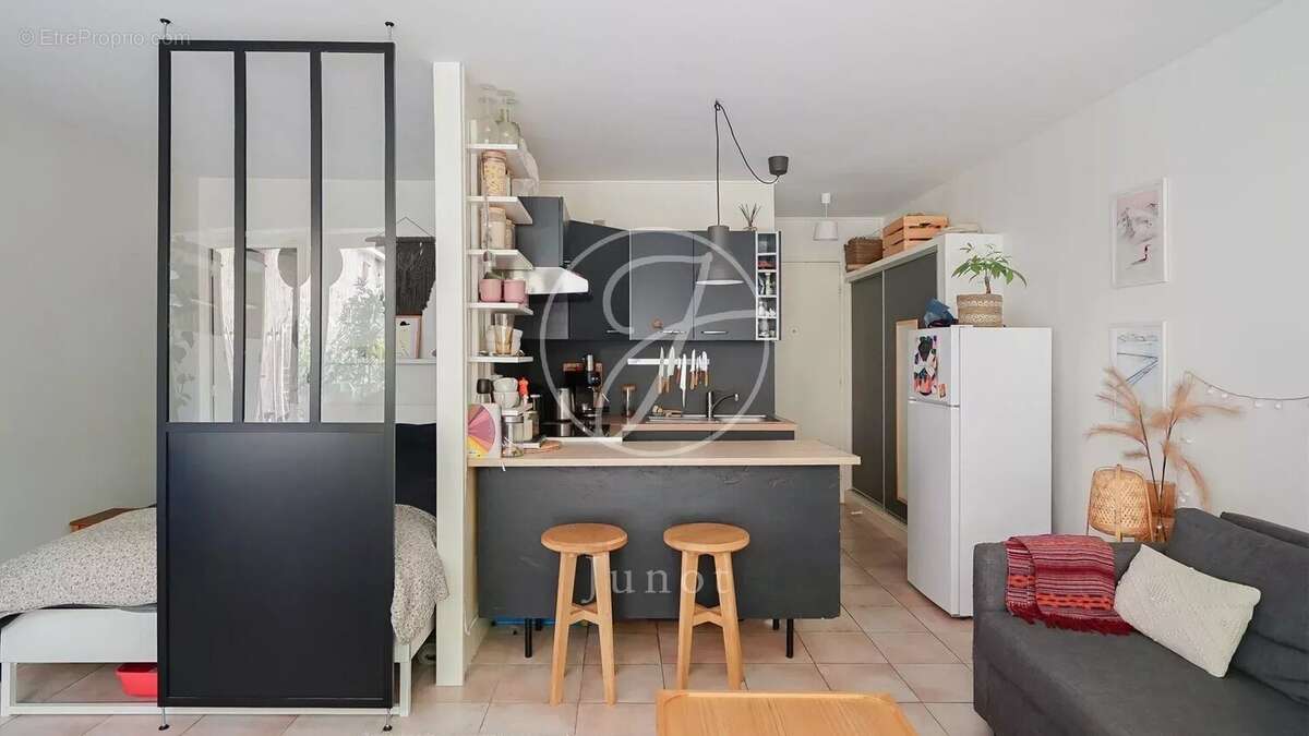 Appartement à PARIS-18E