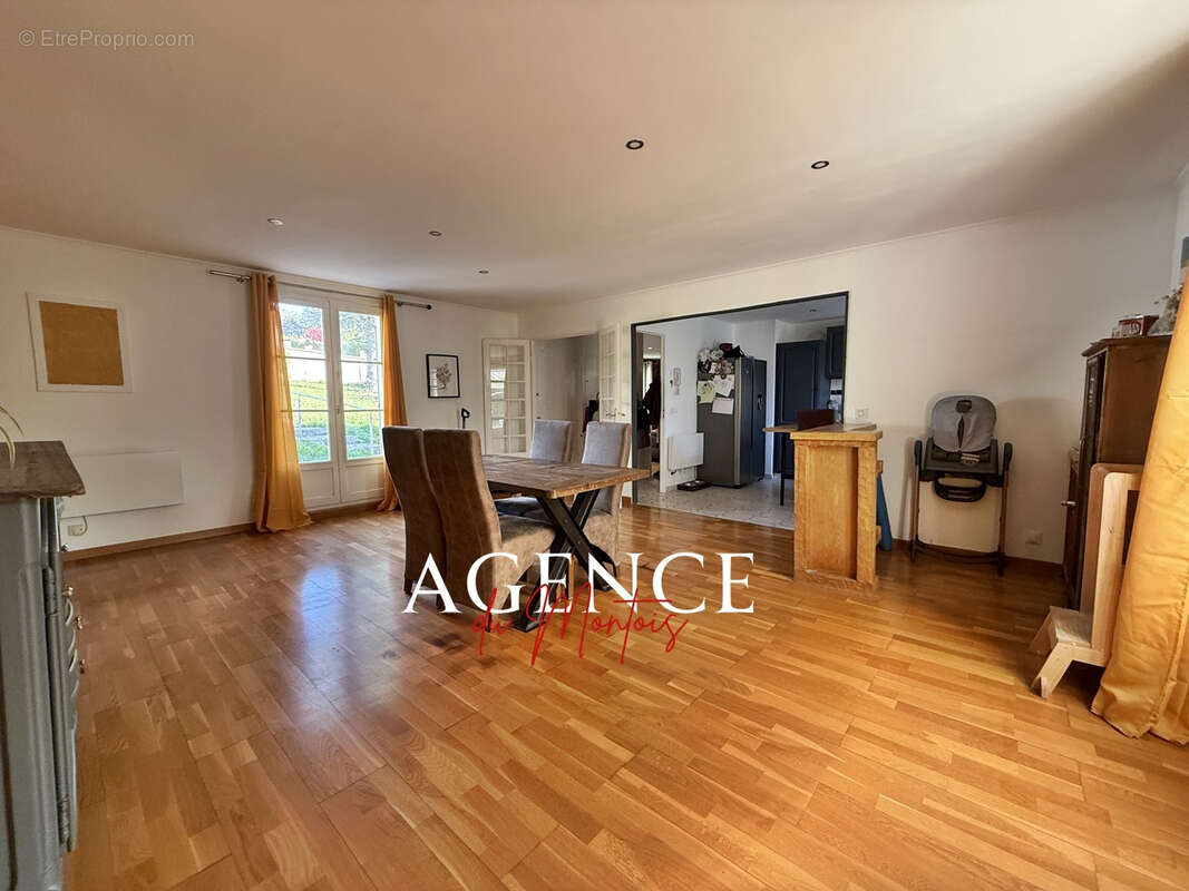 Maison à DONNEMARIE-DONTILLY