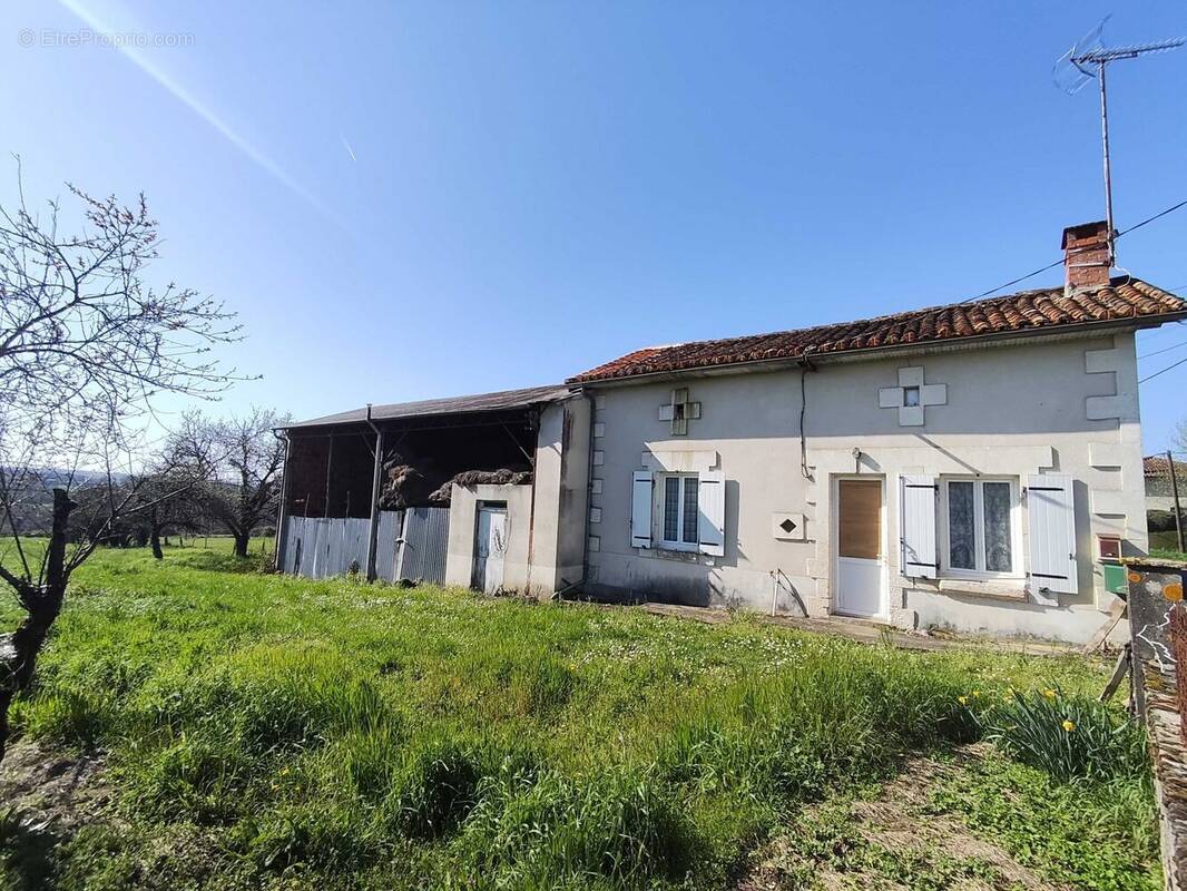 Maison à ROUMAZIERES-LOUBERT