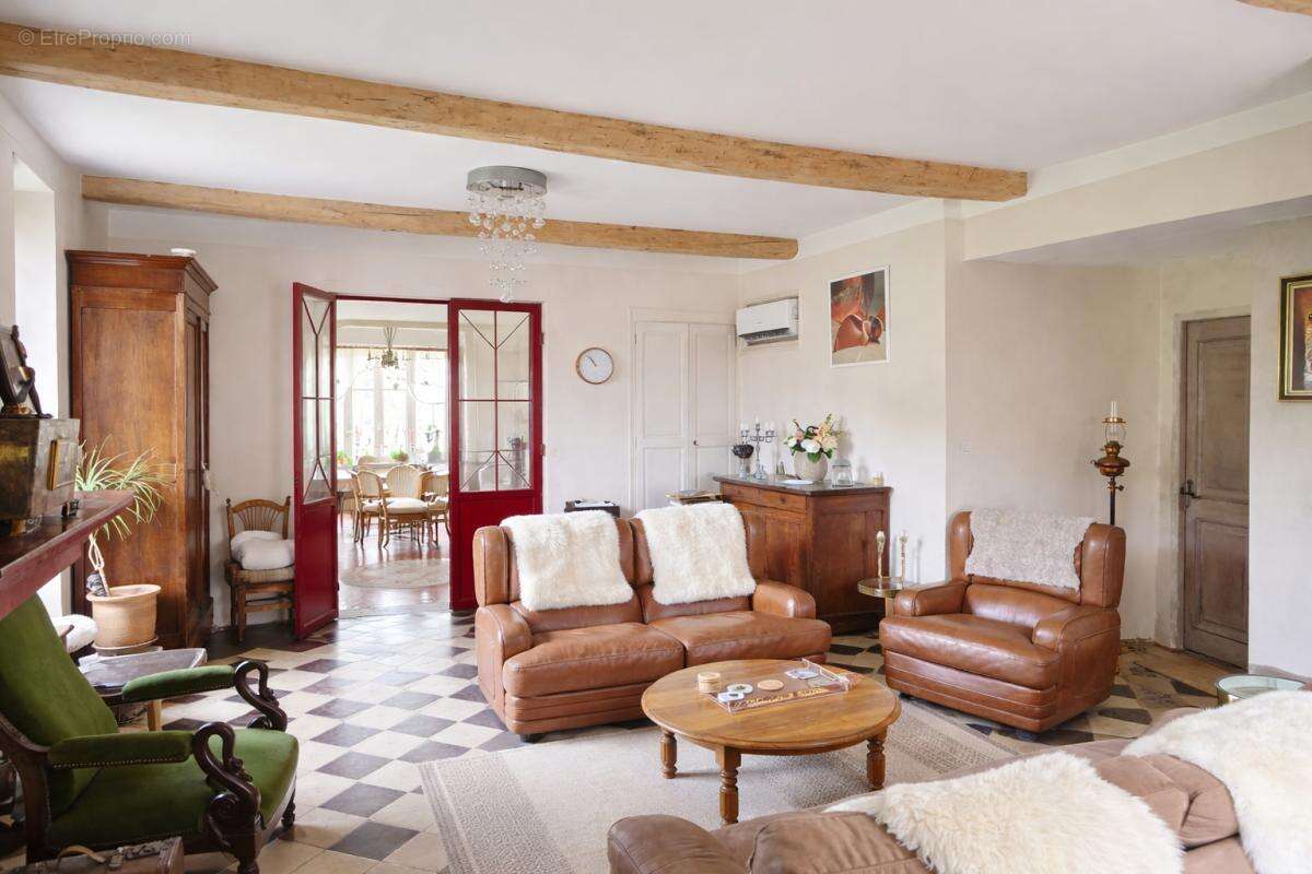Maison à LA MOTTE
