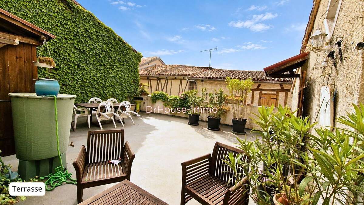 Maison 180 m² à Puylaroque  - photo 8
