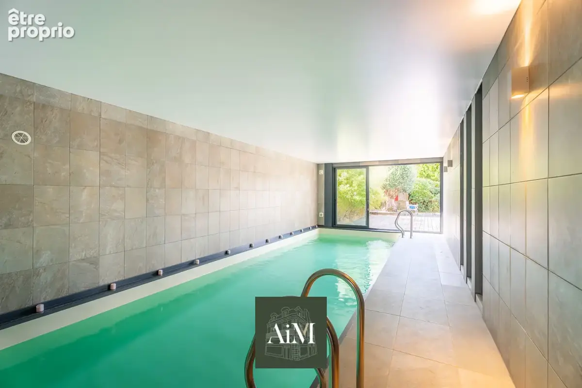 Maison d'architecte de 380 m2 avec piscine intérieure   Vannes - photo 9