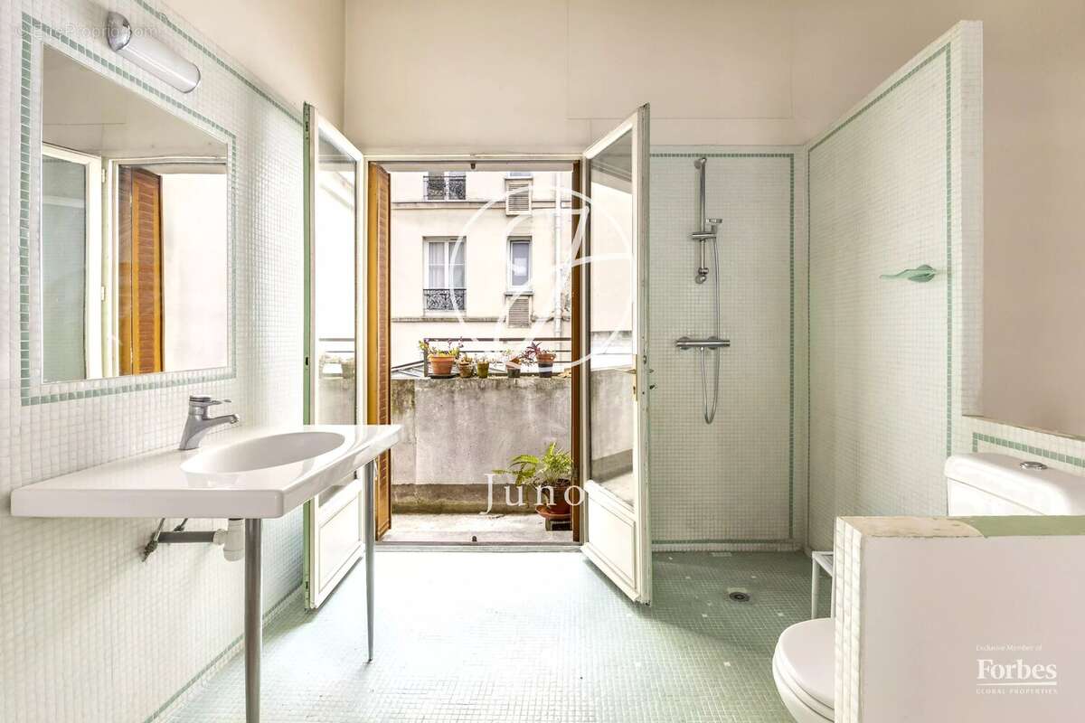 Appartement à PARIS-11E
