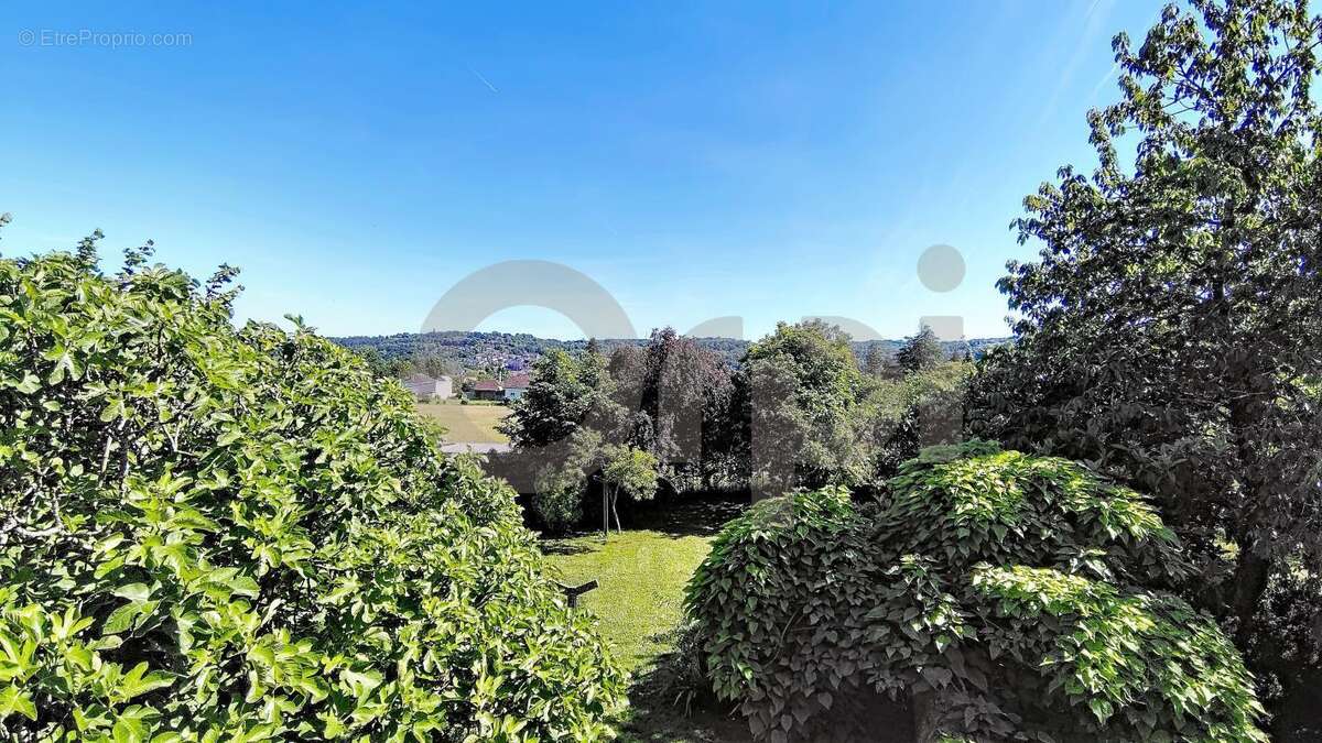 Maison à TERRASSON-LAVILLEDIEU
