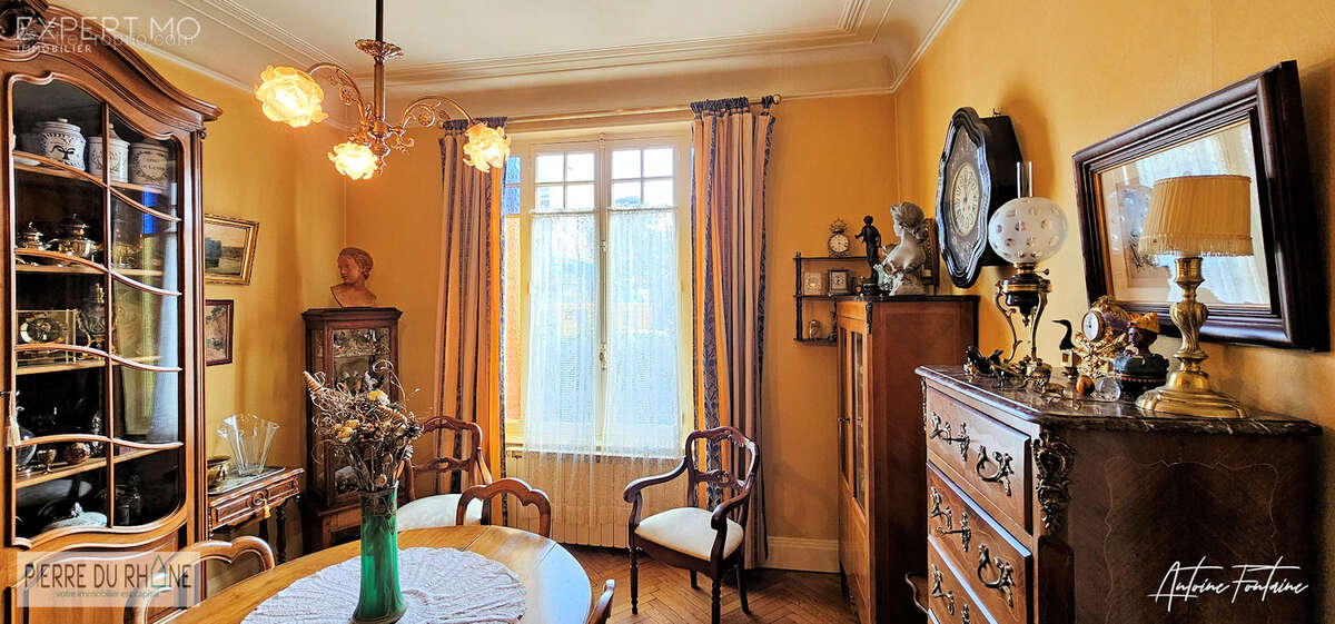 Maison à PIERRE-BENITE