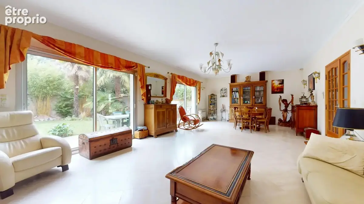 Photo Maison à Saint-Maur-Des-Fosses au prix de 1 195 000€