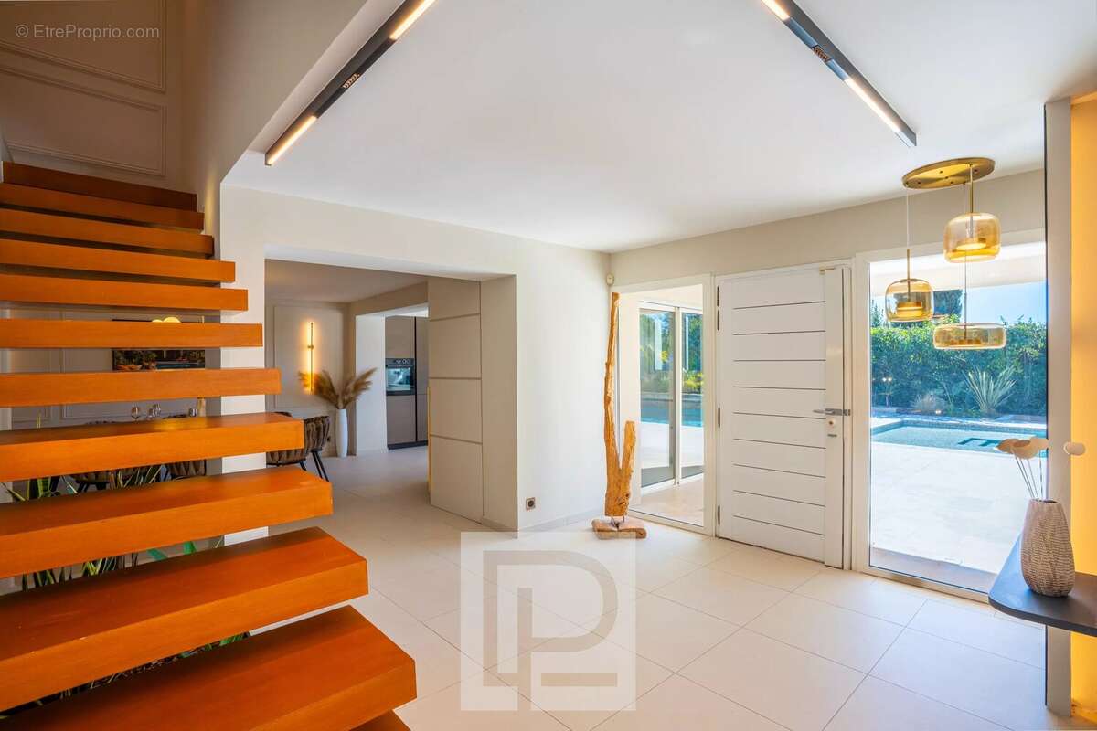 Maison à MOUGINS