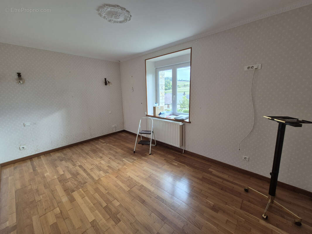 Maison à LOGNY-BOGNY