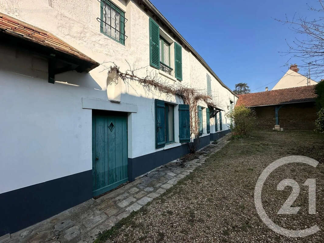 Maison à ROSNY-SUR-SEINE