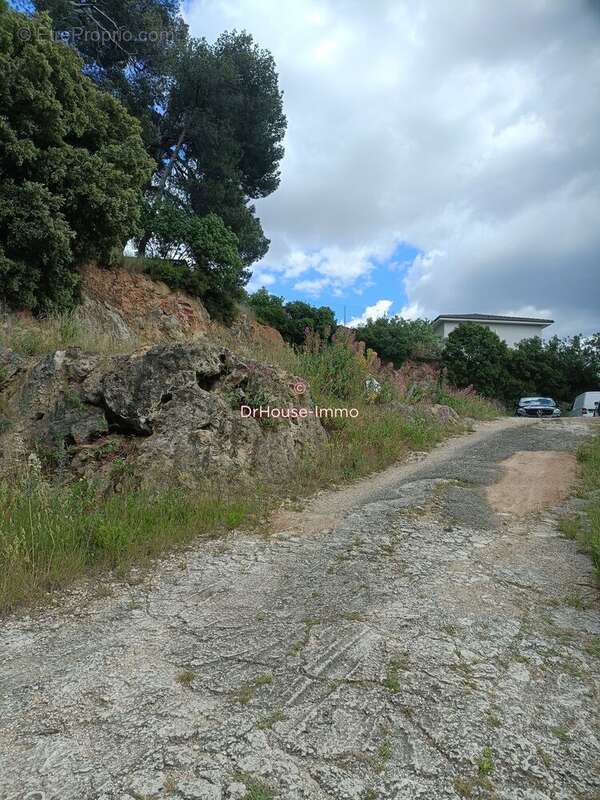 Terrain à MARSEILLE-13E