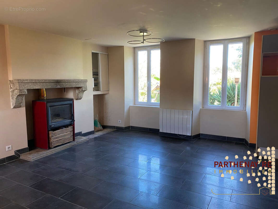 Maison à SAINT-PARDOUX