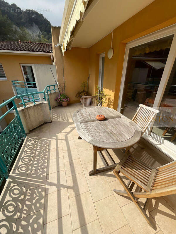 Appartement à ROQUEBRUNE-CAP-MARTIN