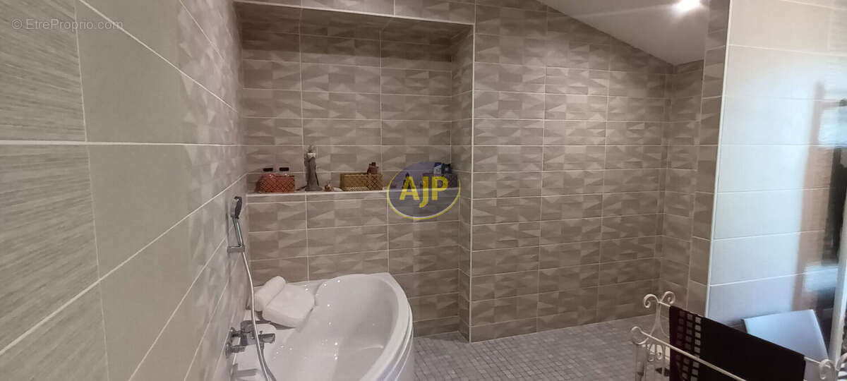 Maison à SAINT-VIVIEN-DE-MEDOC