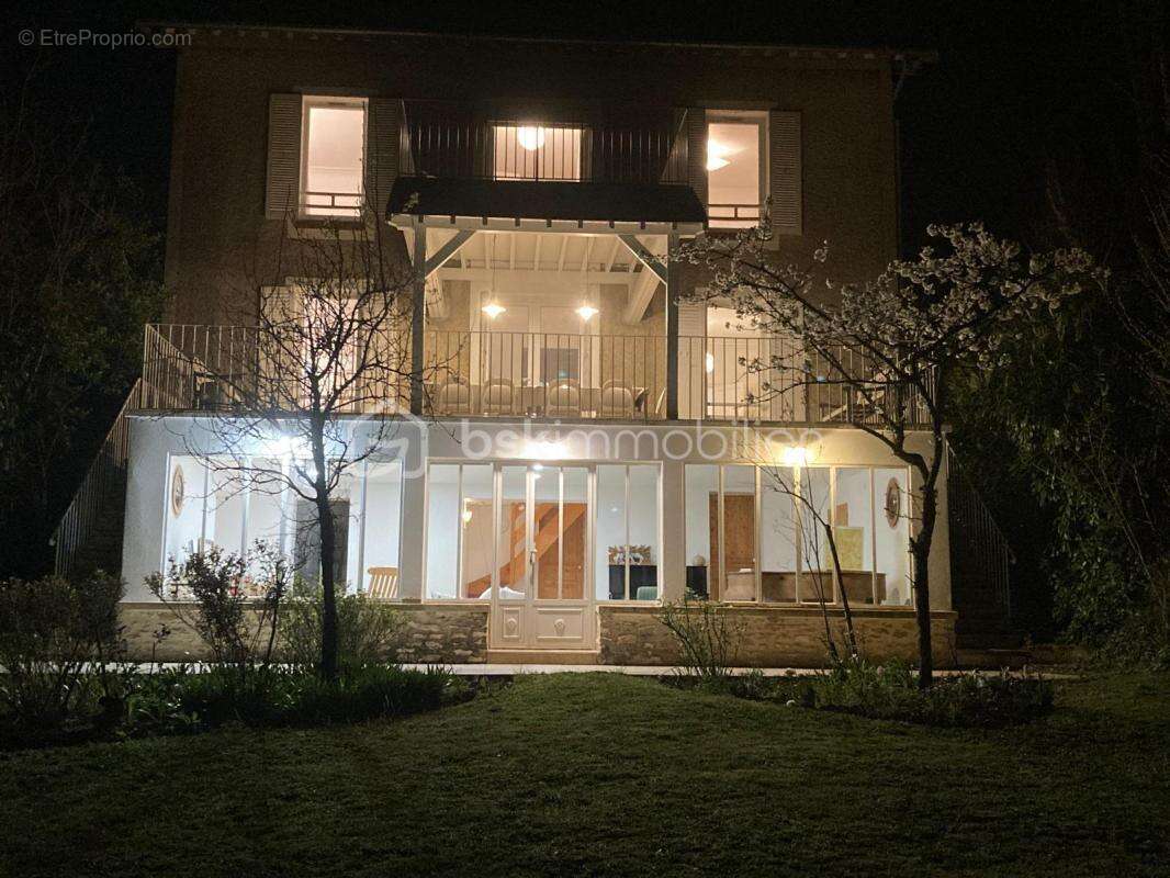 Maison de charme - 261m² - 7 chambres - photo 25
