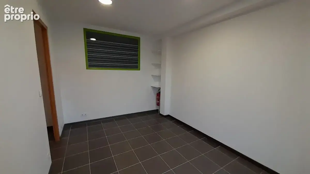 EXCLUSIVITE-AMPHION - Local commercial de 14 m2 - photo 3