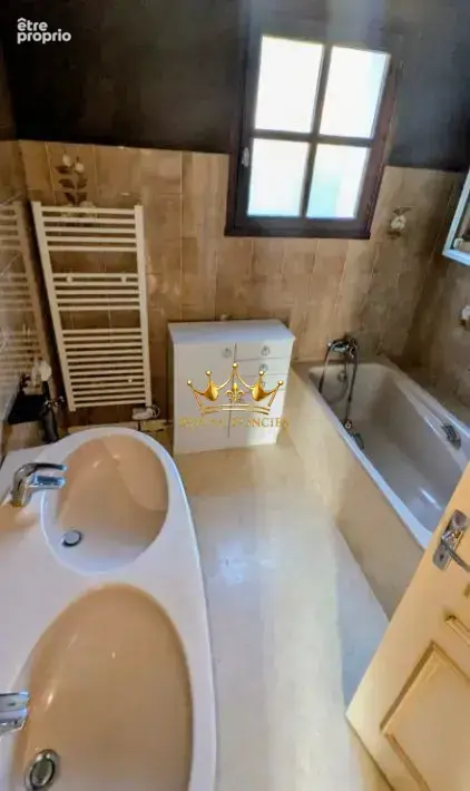 Maison 150 m² à Descartes  - photo 9