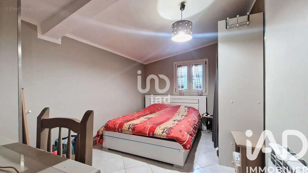 Photo 9 - Maison à CASTELLAR