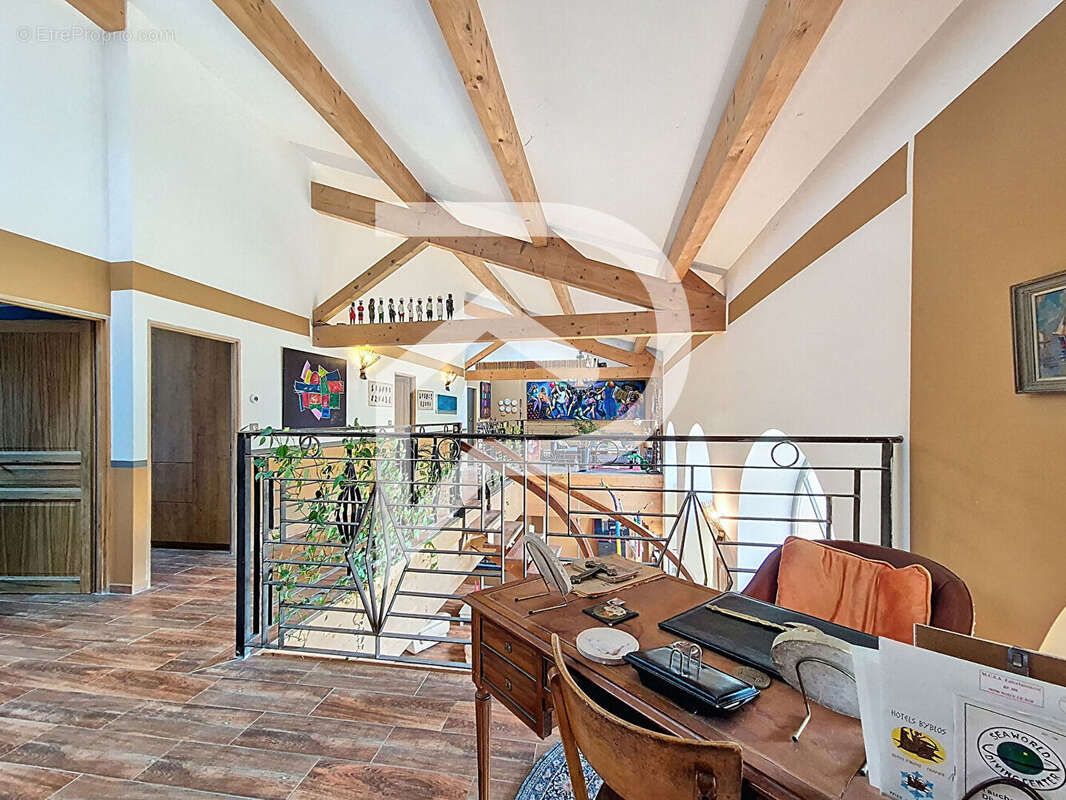 Appartement à MONTBOUCHER-SUR-JABRON