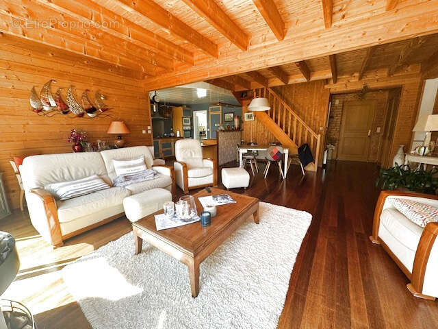 Maison à COUDEVILLE-SUR-MER