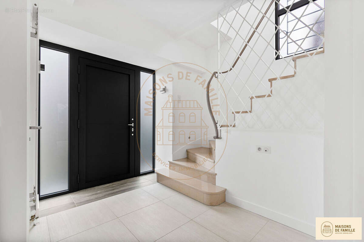 Maison à LE VESINET