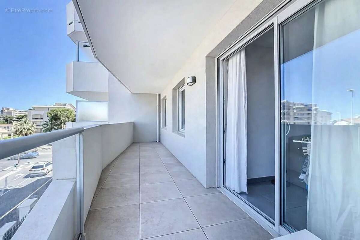 À vendre - appartement 3 pieces – 68 m² – cagnessur-mer – terrasse – parking – proche mer - photo 8