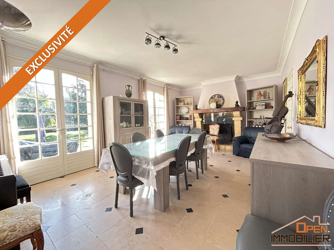 Maison à SAINT-JULIEN-DE-LAMPON