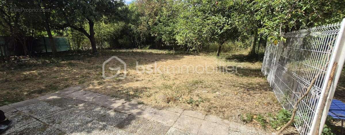 Maison mitoyenne et  rénovée de 80m² - photo 6