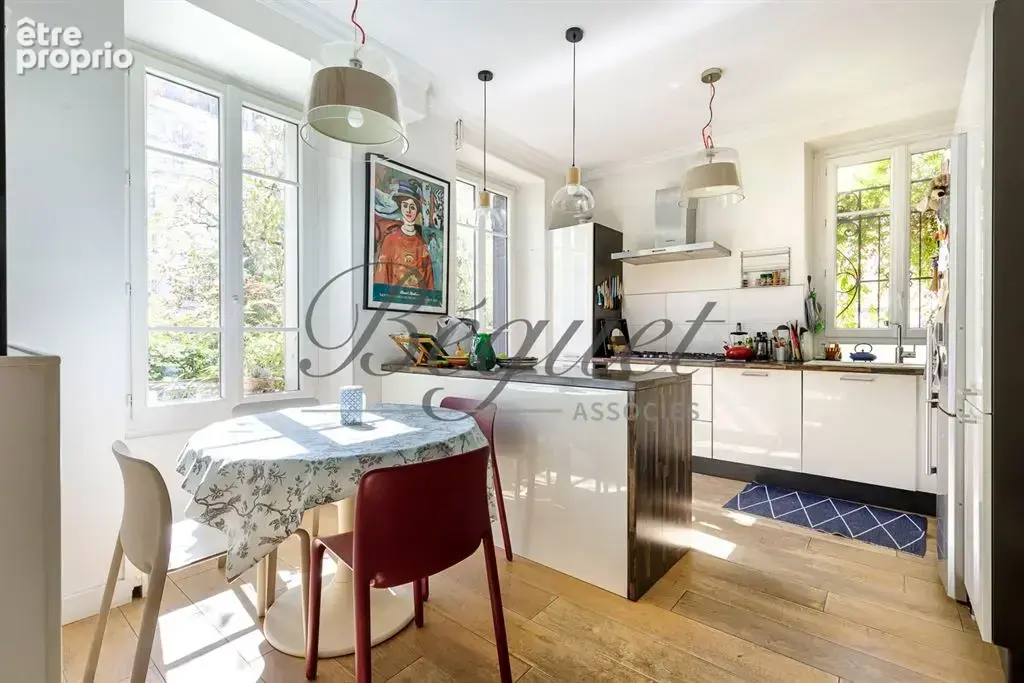 Paris 14e (75014), quartier Alésia — Maison familiale de 170 /207 m² avec terrasse, studio indépendant et stationnement - photo 8