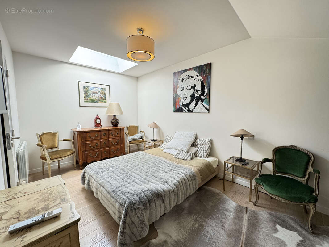 Appartement à SAINT-MAUR-DES-FOSSES