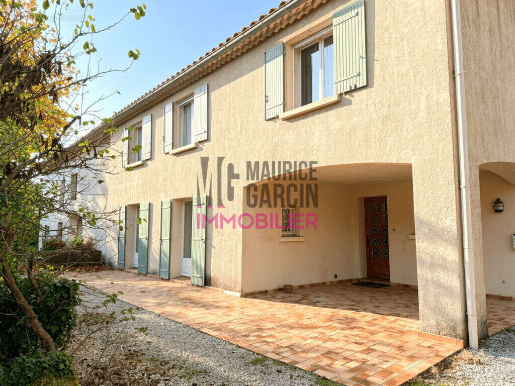 Maison à CHATEAURENARD