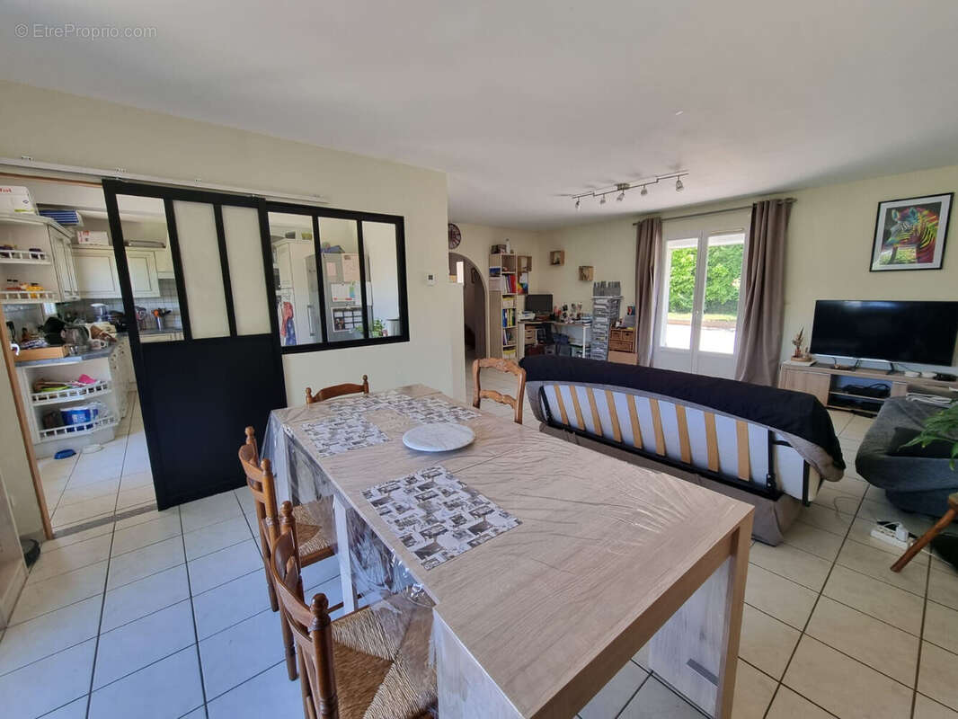 Photo 6 - Maison à GUEUGNON