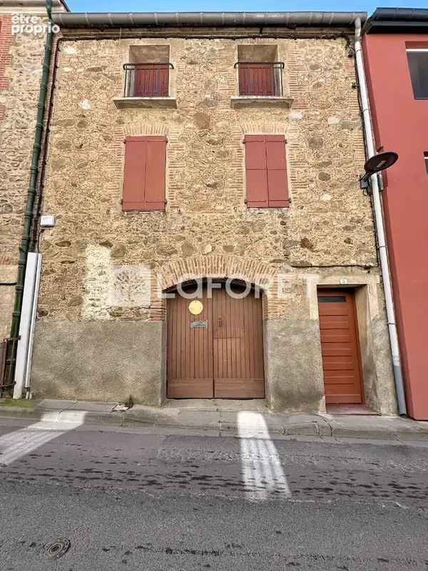 TROUILLAS ? Maison de village avec grand garage et terrain de loisirs ! - photo 5