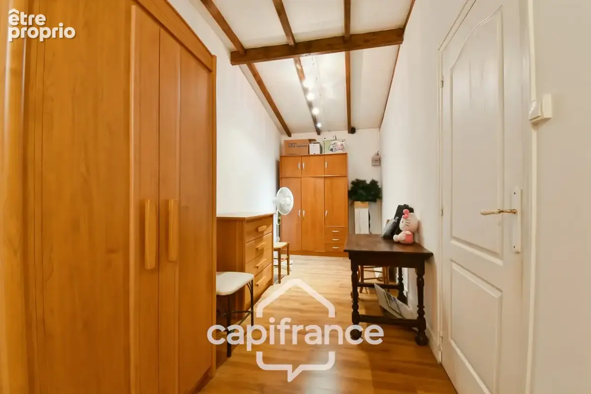 Maison de caractère avec 4 chambres - 6pièces - 268 m² habitables - piscine - jardin et dépendances à BIGNAY - photo 17
