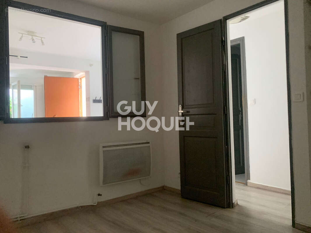 Appartement à LES LILAS