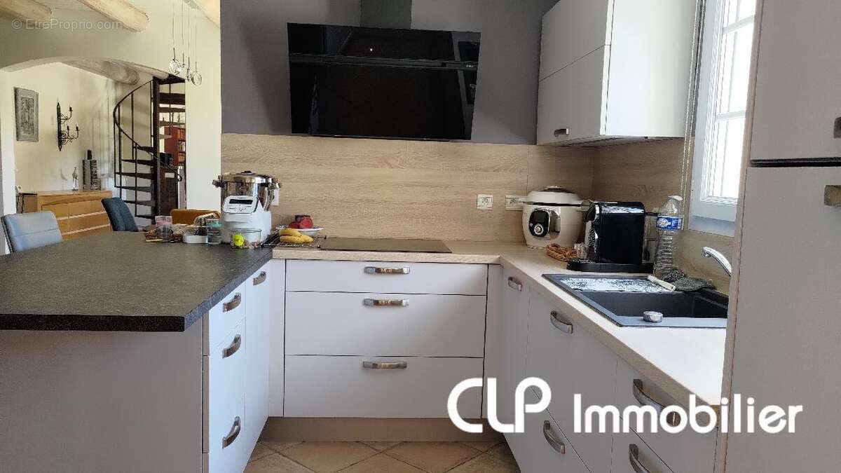 Maison 160 m² à Montelimar  - photo 4