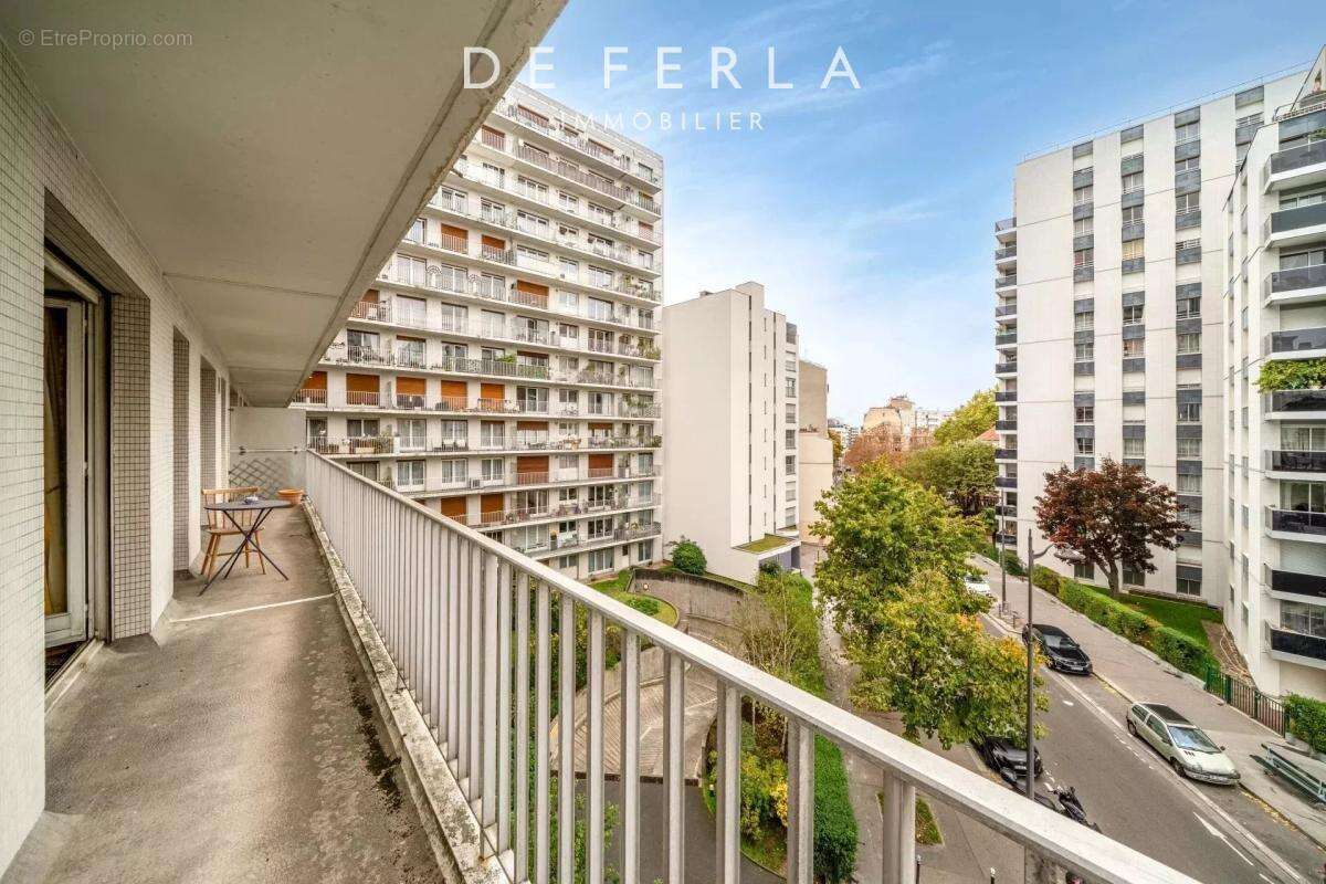 Appartement à PARIS-15E