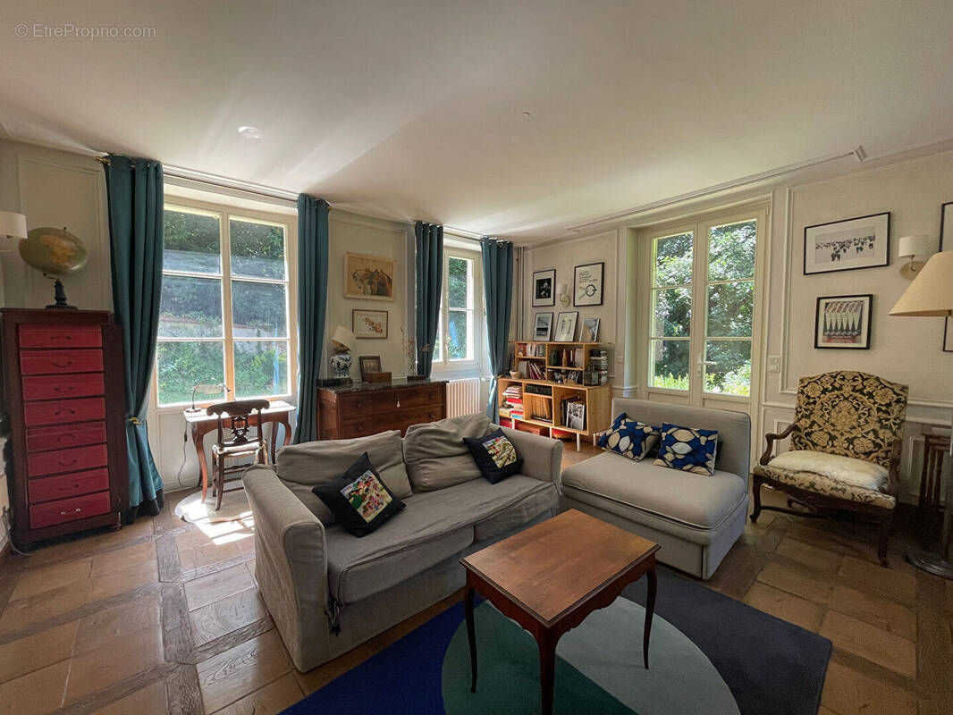 Appartement à MAFFLIERS