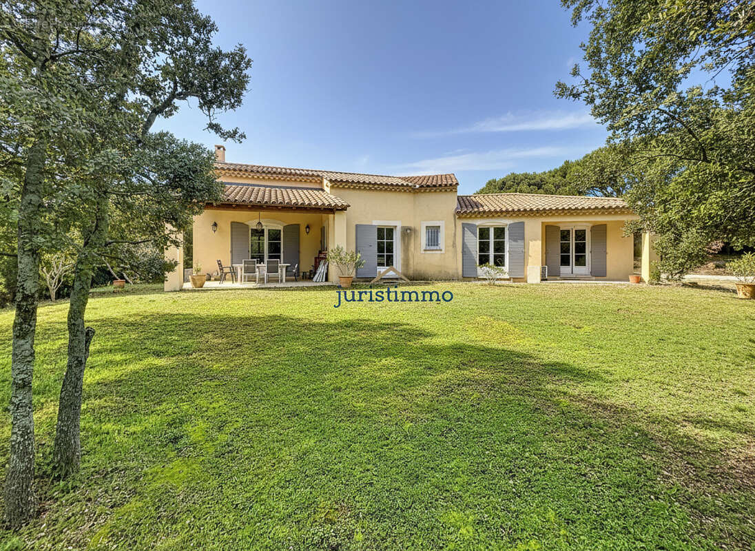 Maison à SUZE-LA-ROUSSE