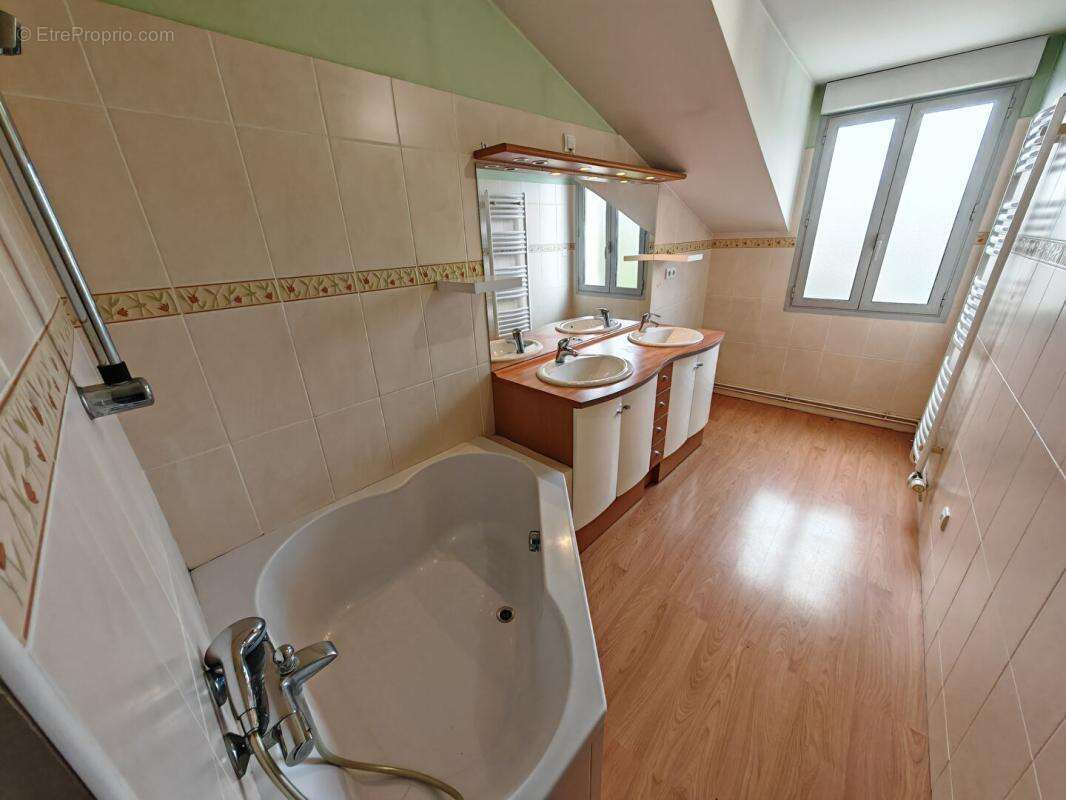 Maison à CHATEAUROUX