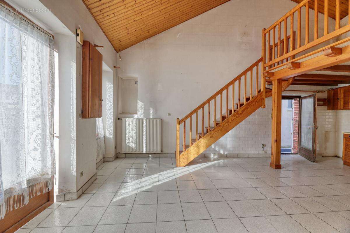 Maison à LES HERBIERS