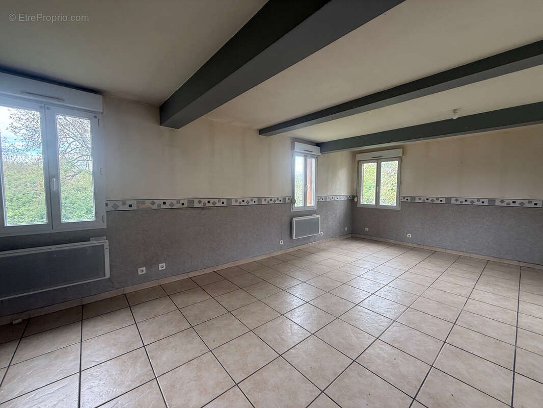 Maison à LAFRESGUIMONT-SAINT-MARTIN