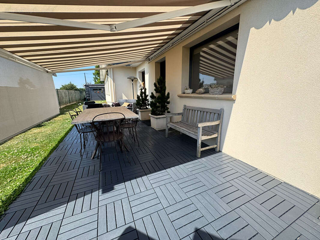 Maison à LE MESNIL-ESNARD