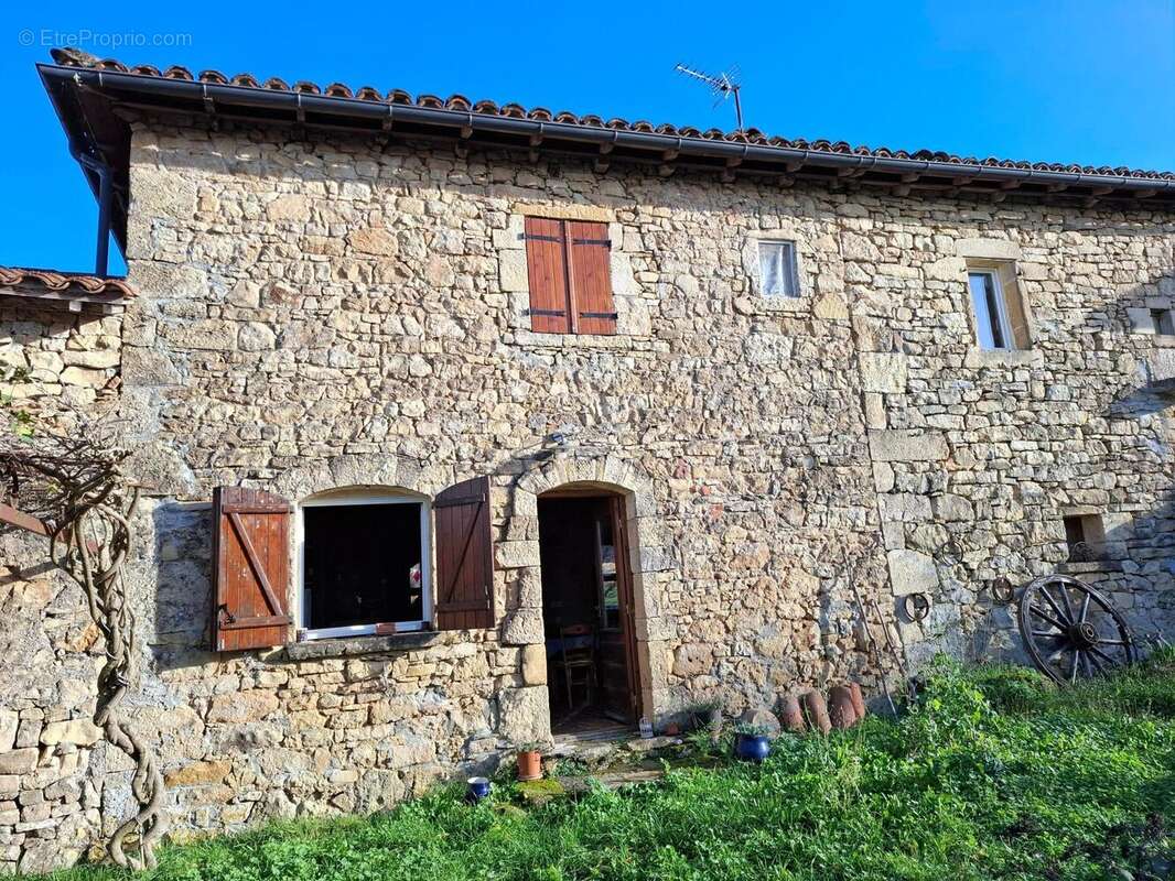 Maison 103 m² à Figeac  - photo 2