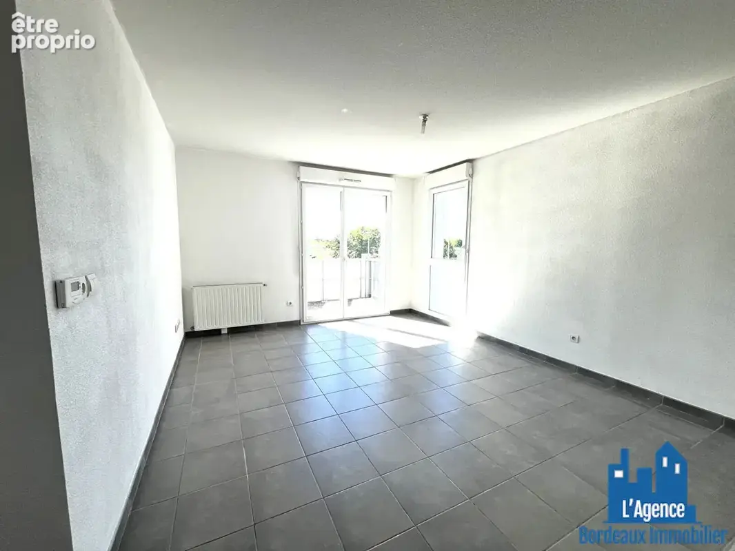 Exclusivité !!! eysines centre - appartement type 2 de 42 m² avec terrasse + place de parking sous-sol. michaël vigier  o6 7o 29 - photo 3
